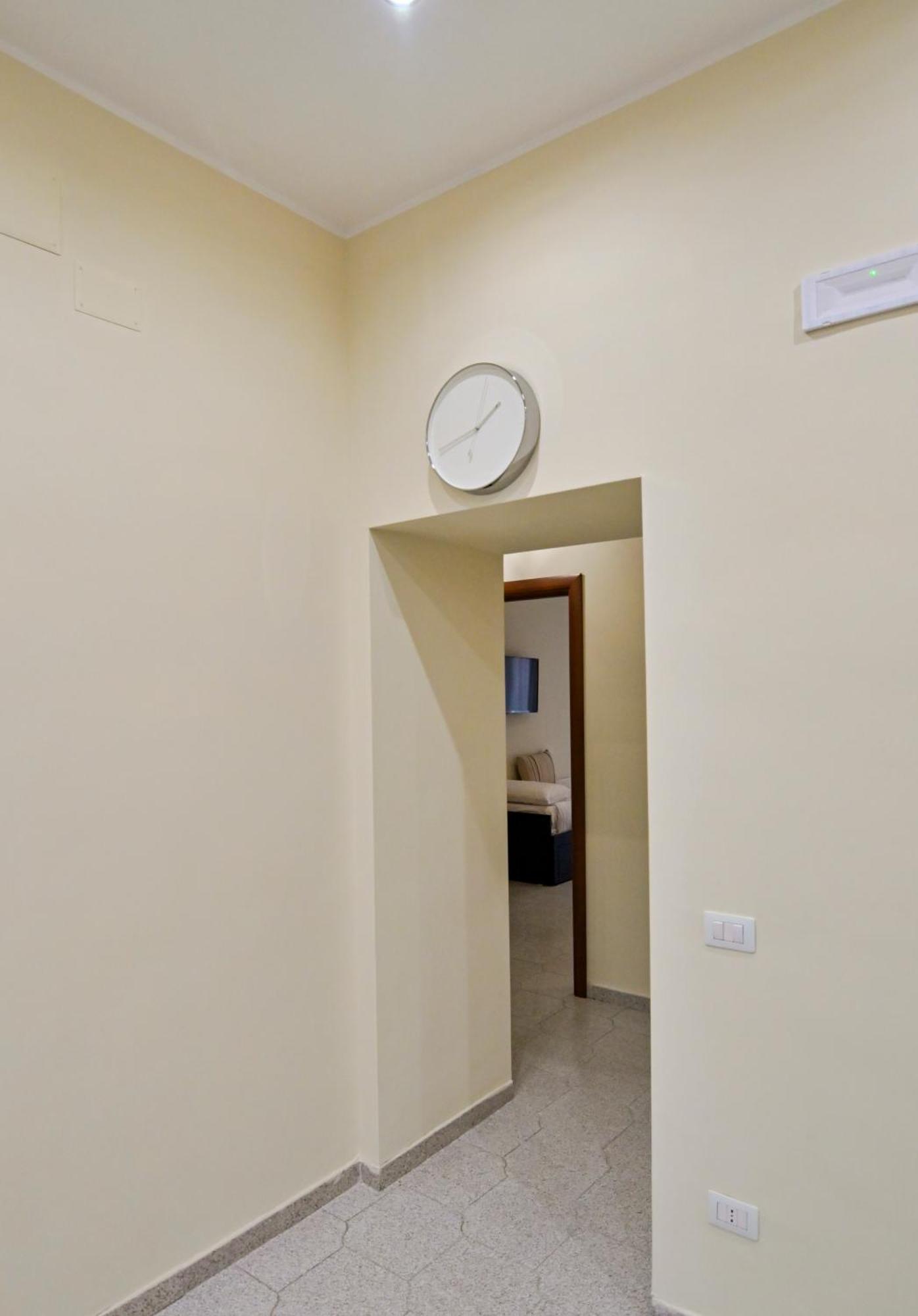 Cozy Central Residence Napoli ภายนอก รูปภาพ