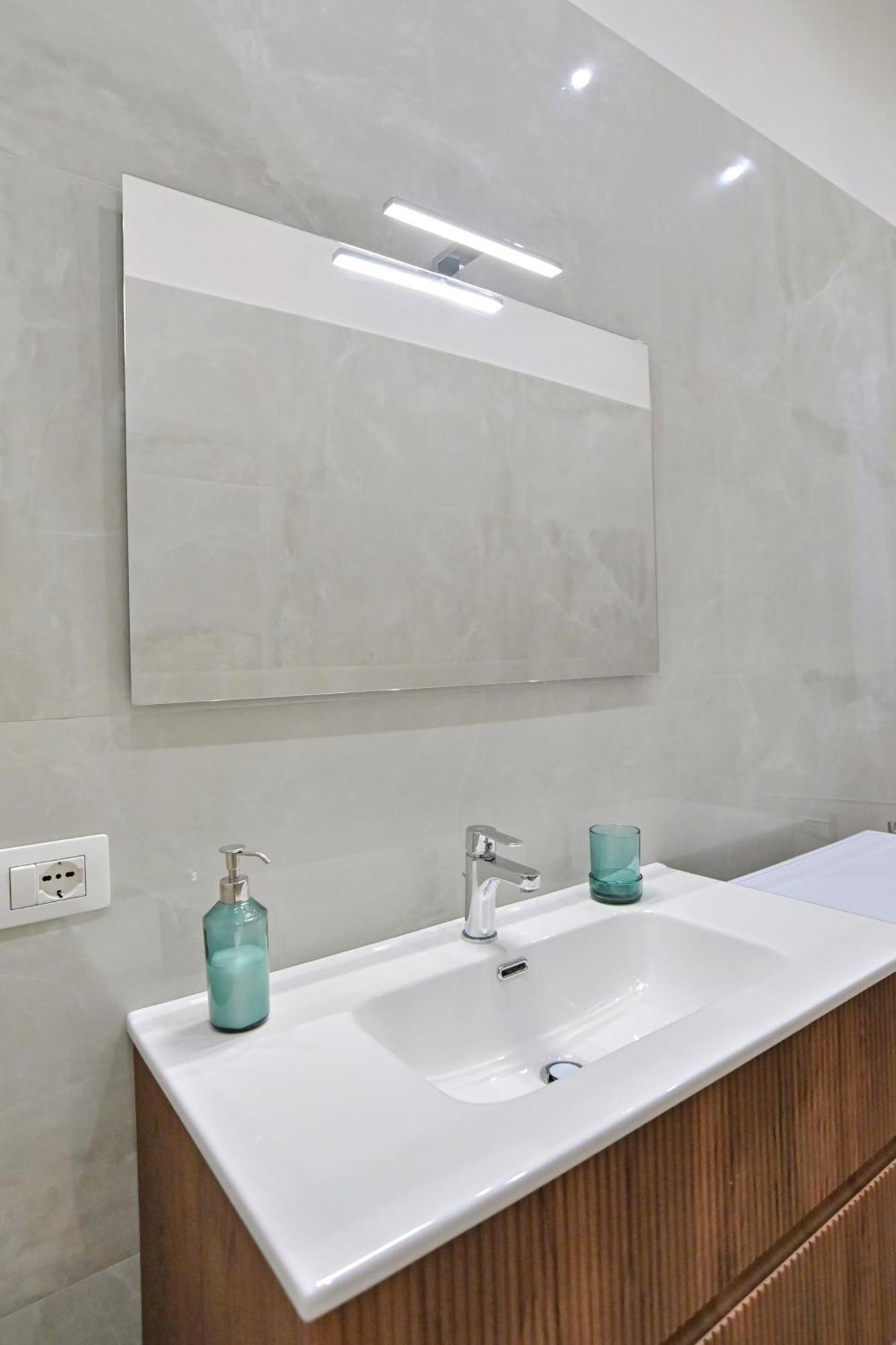 Cozy Central Residence Napoli ภายนอก รูปภาพ